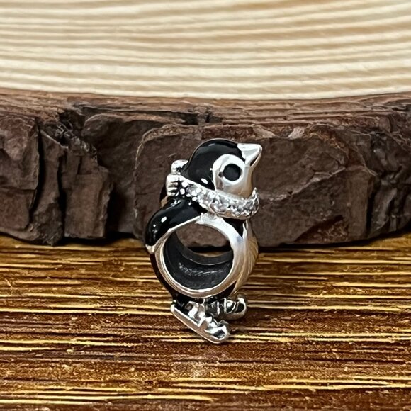 Pandora Skiing Penguin Bead Charm - Picture 1 of 7